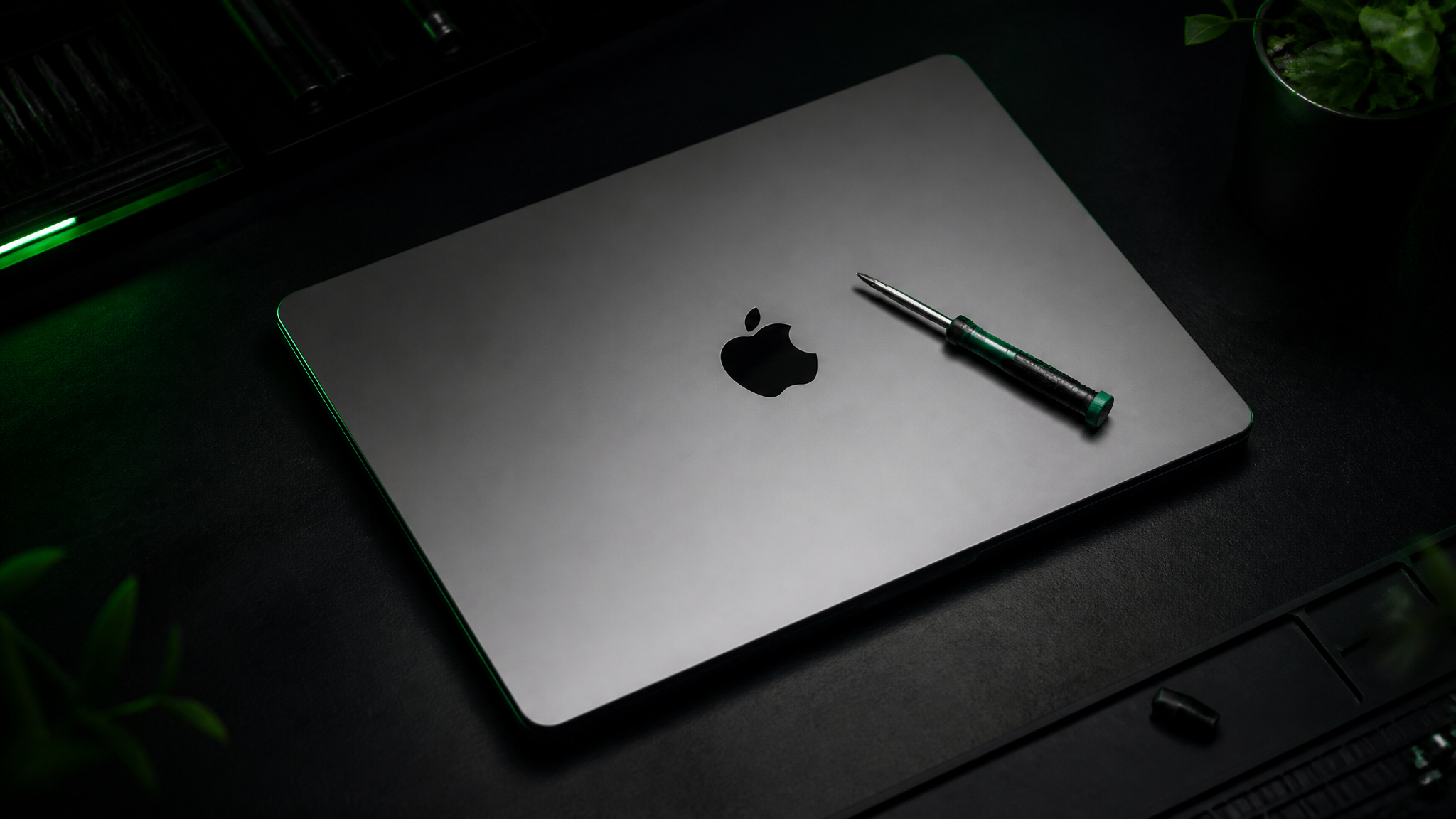 MacBook Screen Repair near Lakeland FL at WarriorMac repair shop