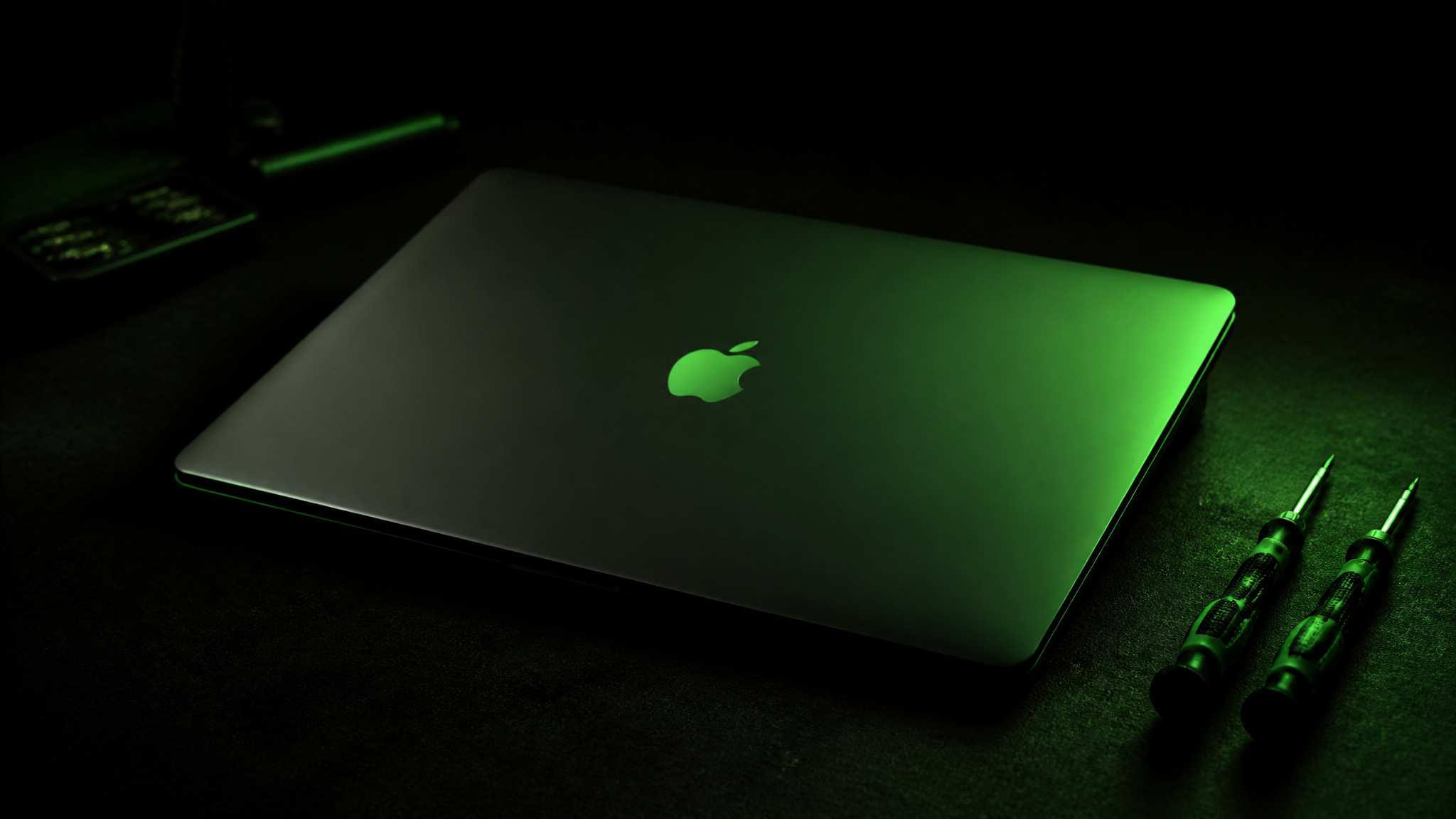 MacBook Screen Repair near Plant City FL at WarriorMac repair shop