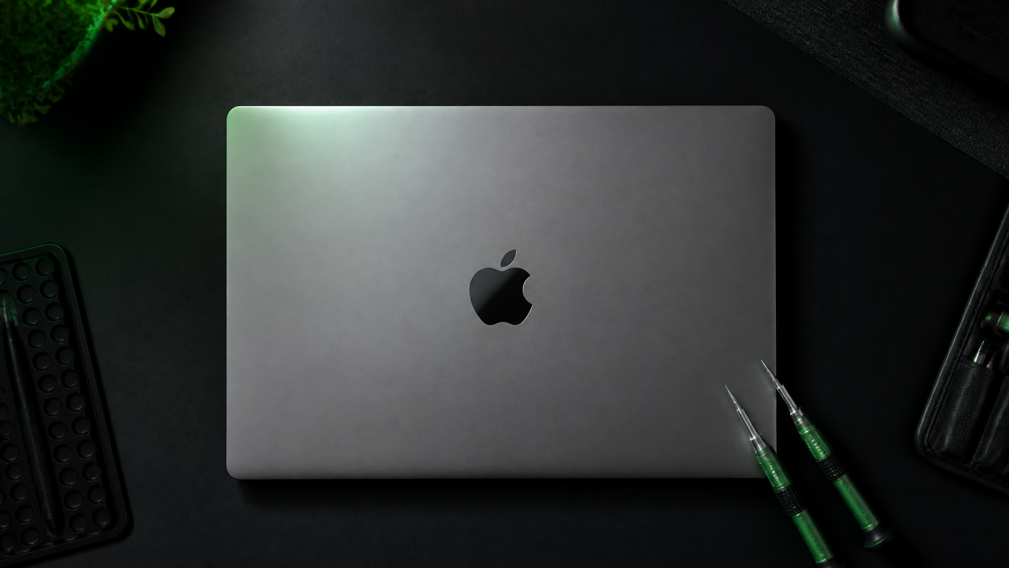 MacBook Screen Repair near St. Petersburg FL at WarriorMac repair shop