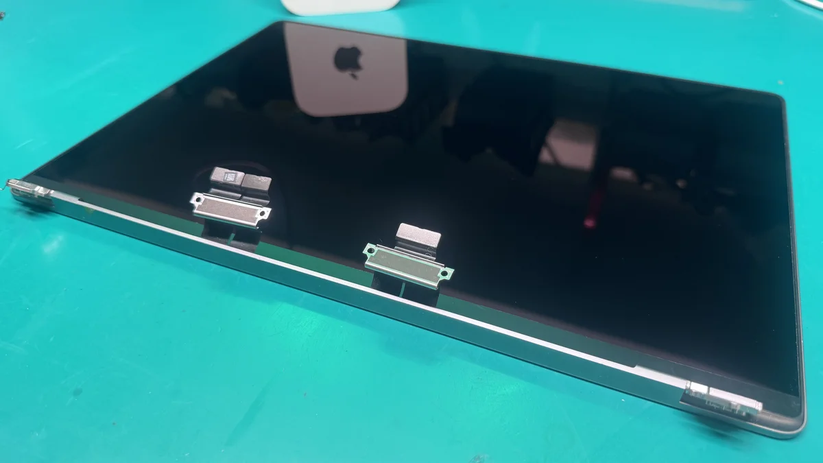 MacBook Pro 16-inch Liquid Retina XDR display panel at WarriorMac